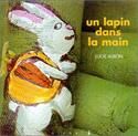 Un lapin dans la main