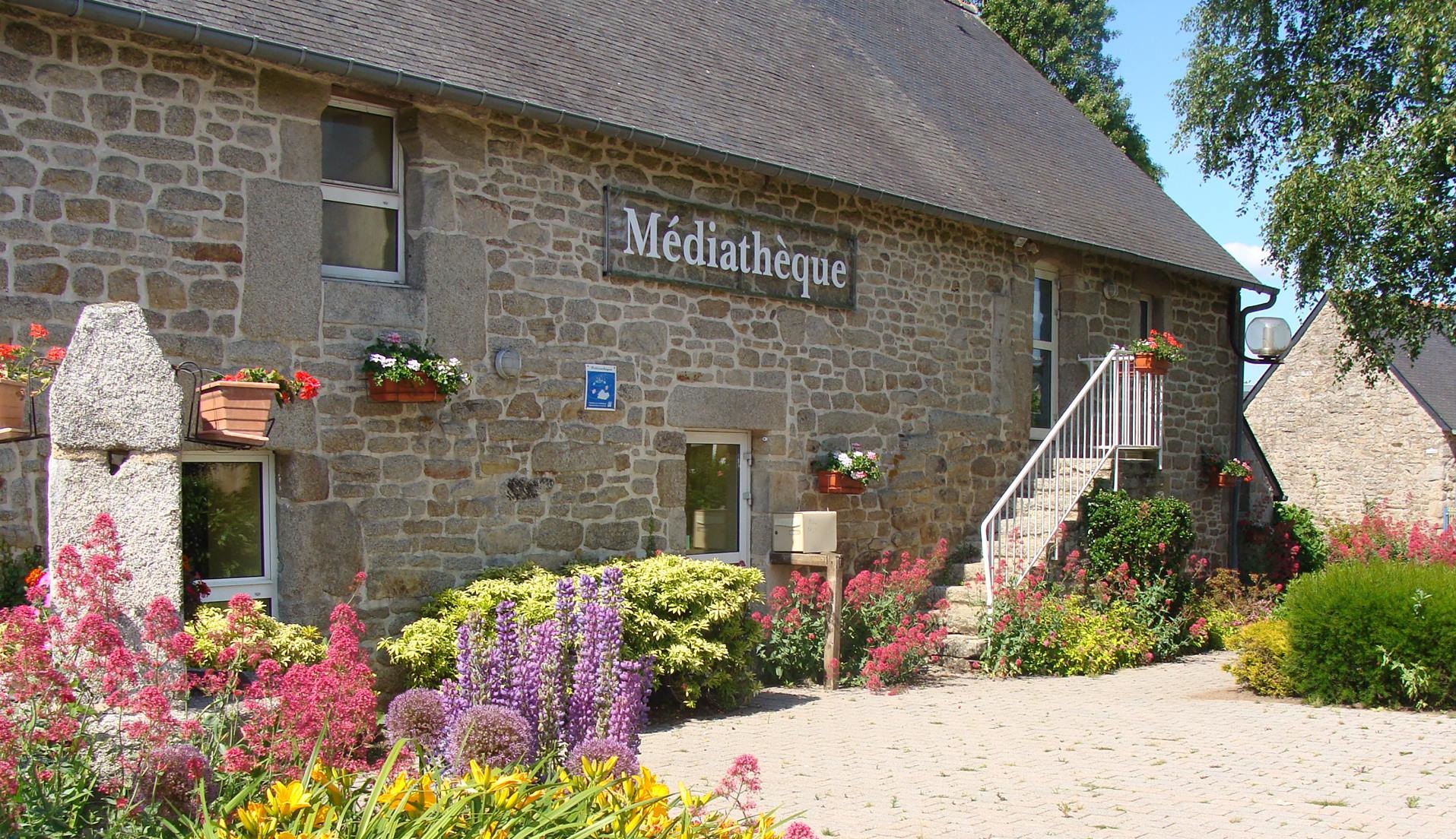 Zoomer sur l'image : Médiathèque Municipale de Malguenac